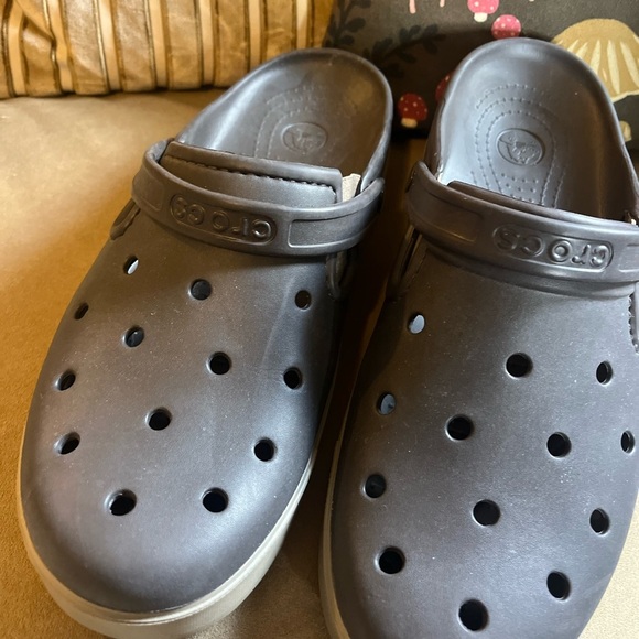 Crocs Gray Clogs - Picture 4 of 8